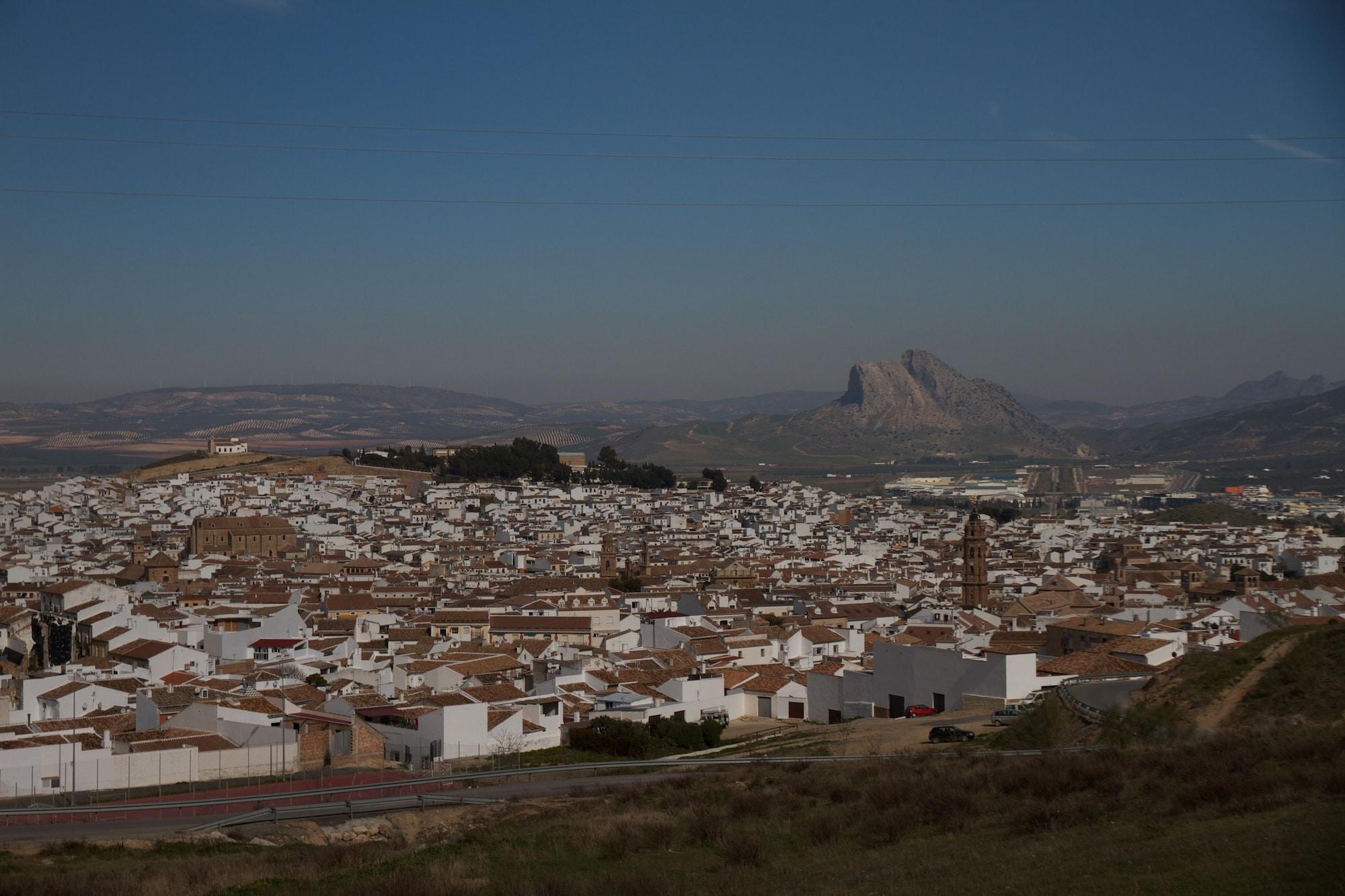 Los Dólmenes Antequera Exterior foto